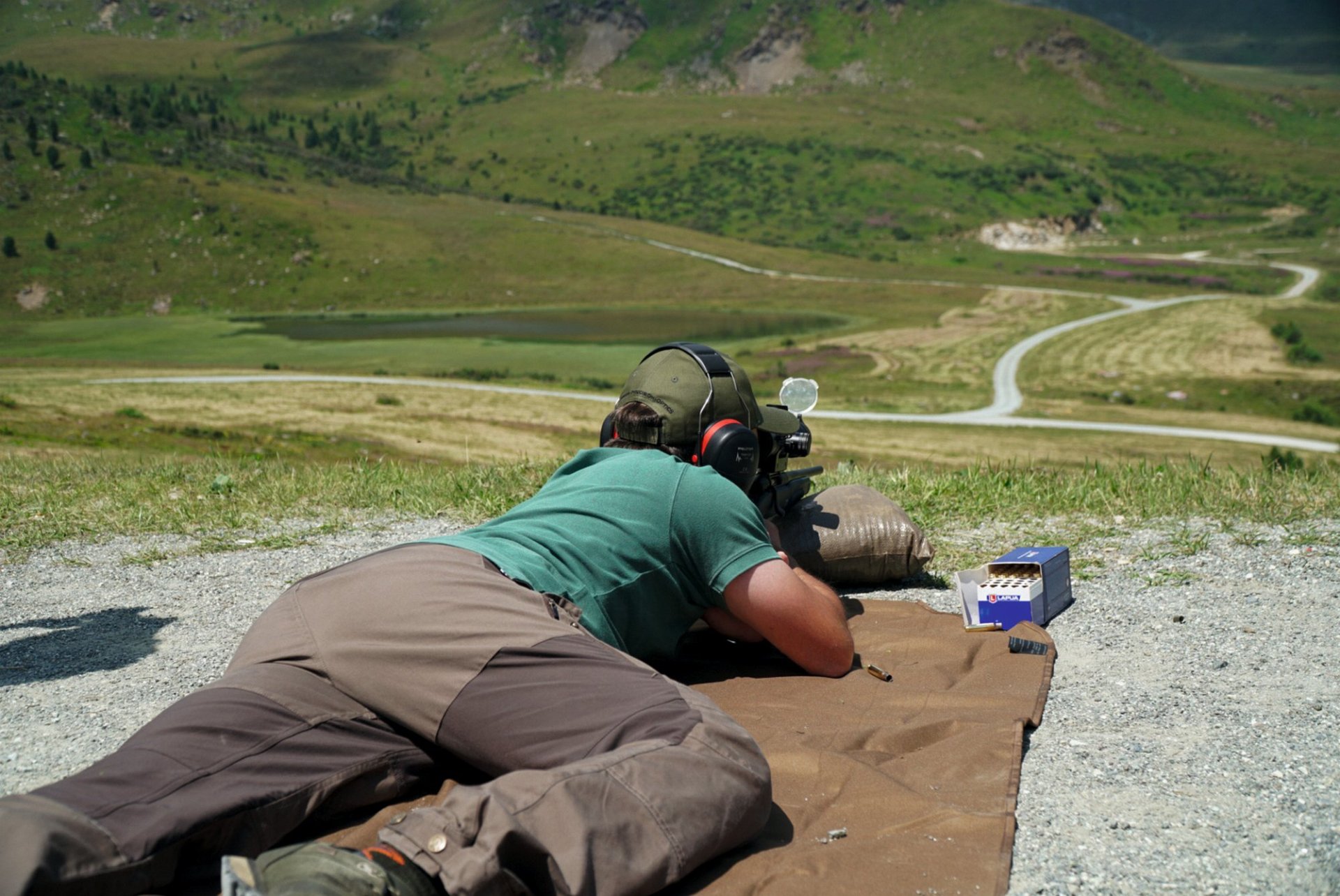 long-range-shooting: Long range – The sporting thrill of hitting targets at long distances with rimfire and centerfire rifles
