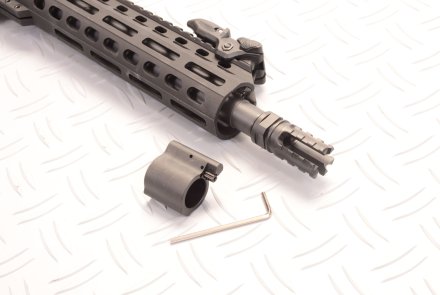 Gas block assembly of the Schmeisser AR-15 Gen 2 rifle 