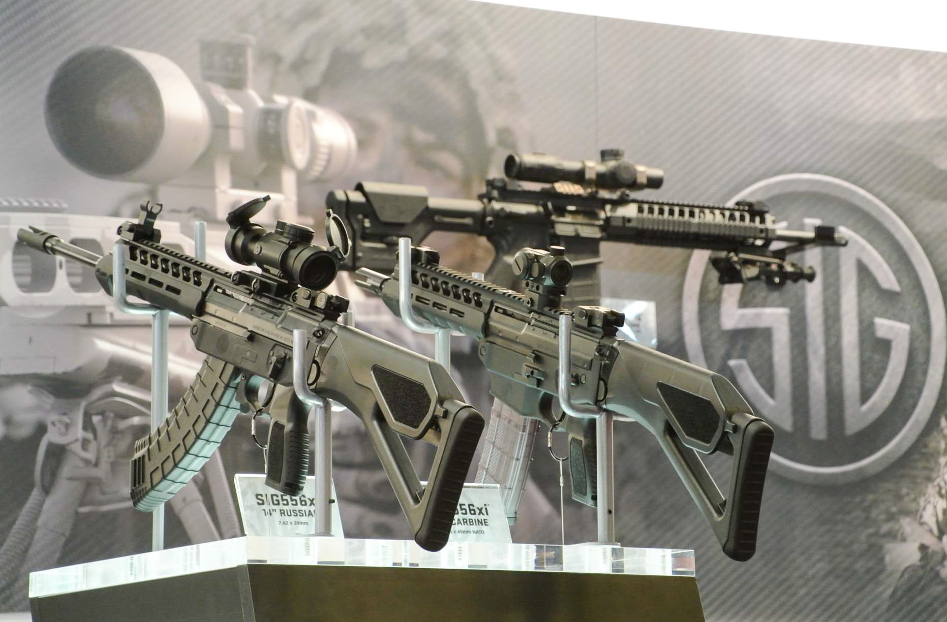 SIG Sauer showcased the SIG556xi assault rifles at the 2014 edition of the ...