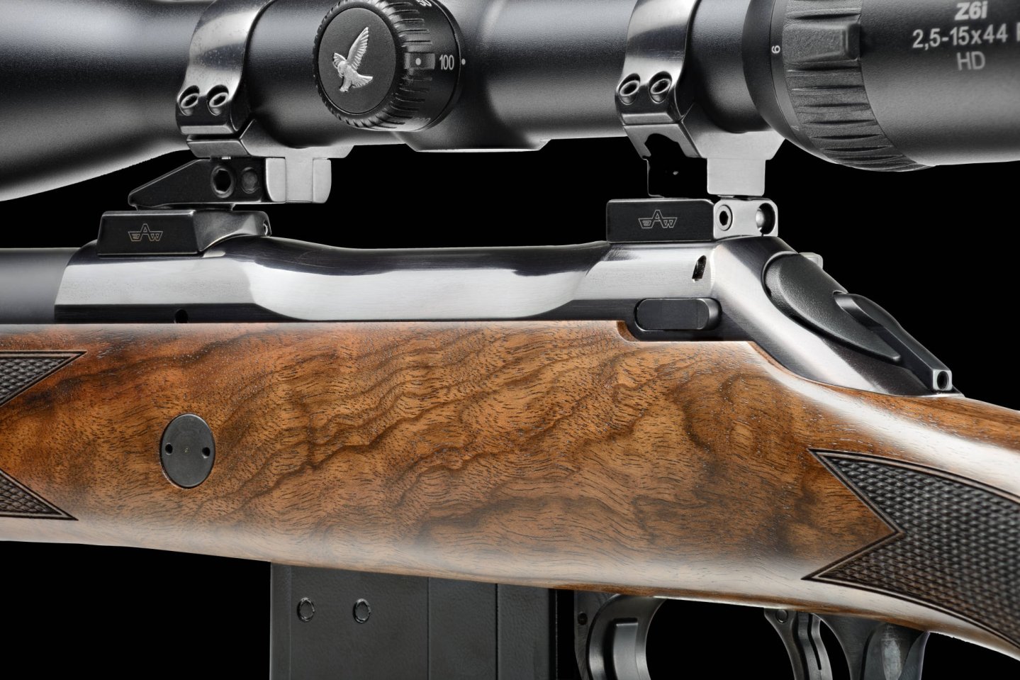 Unique Alpine: new hunting and sporting bolt-action rifles for 2021 – A video interview with the development manager the JPR-1 Monaco comes with a fine walnut stock