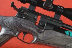 Test: Weihrauch HW 110 T PCP air rifle with thumbhole stock The cocking lever and rotary drum magazine of the Weihrauch HW 110 T.
