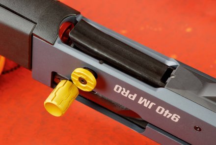 Test+Video: Mossberg 940 JM Pro – First test of the autoloading shotgun bearing Jerry Miculek's name Control elements of the Mossberg 940 JM Pro