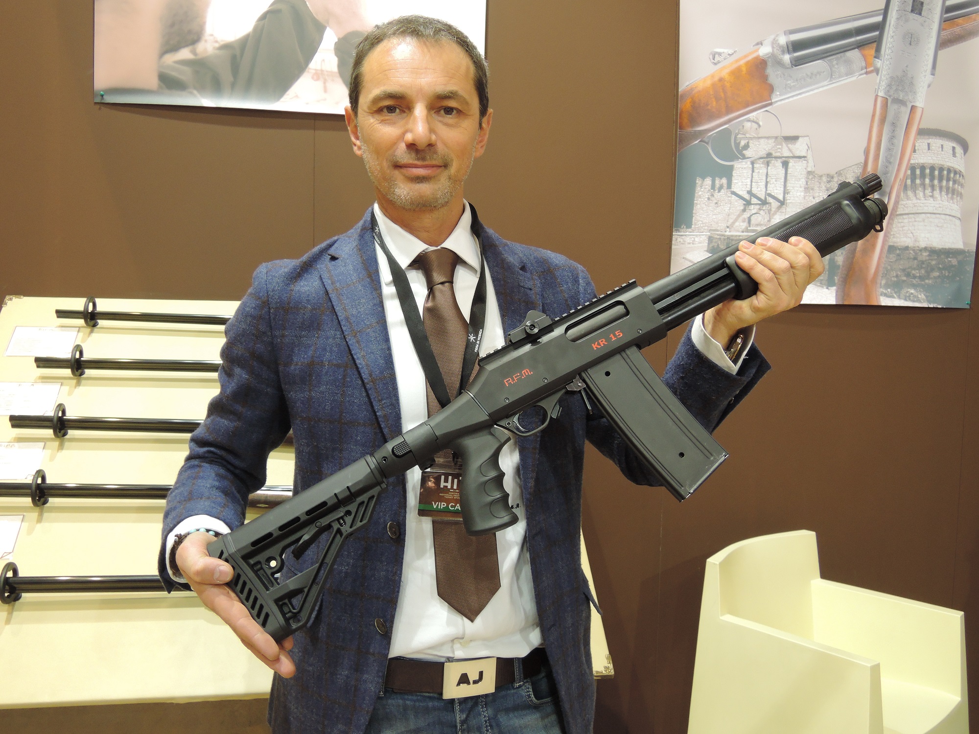 rfm-armi: R.F.M. Armi KR-15, a new pump-action shotgun