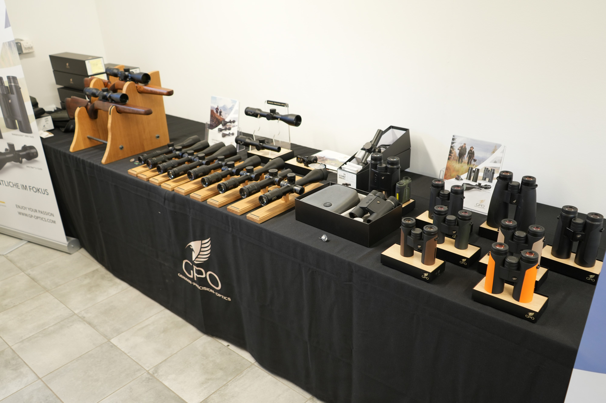 Nouveautés GPO 2024: Lunette de visée GPO SPECTRA 8 1,6-13x44i, RANGEGUIDE 3200 et RANGETRACKER 2000 et jumelles PASSION SD