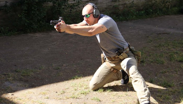 Entraînement au tir : Tir au pistolet: position, poignée, prise de visée et détente - Entraînez vous pour augmenter vos compétences et votre technique de tir