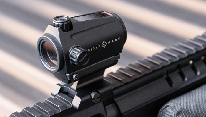 Sellmark / Sightmark: Test: Sightmark MTS Mini Solar 1x22 − Viseur point rouge utilisant la puissance solaire comme source d'énergie