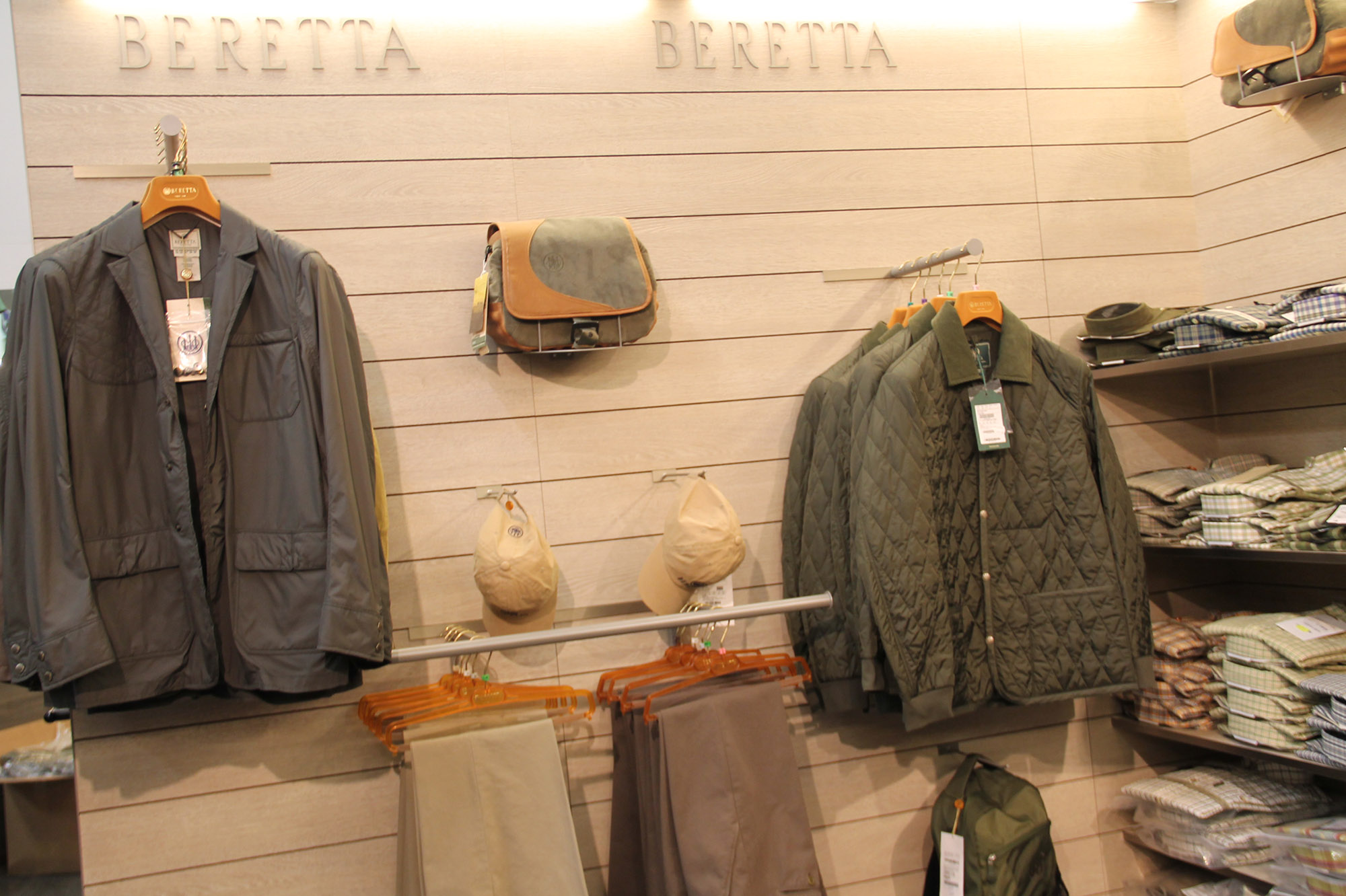 armeria-dionisi: Armeria Dionisi: abbigliamento e accessori tecnici da caccia