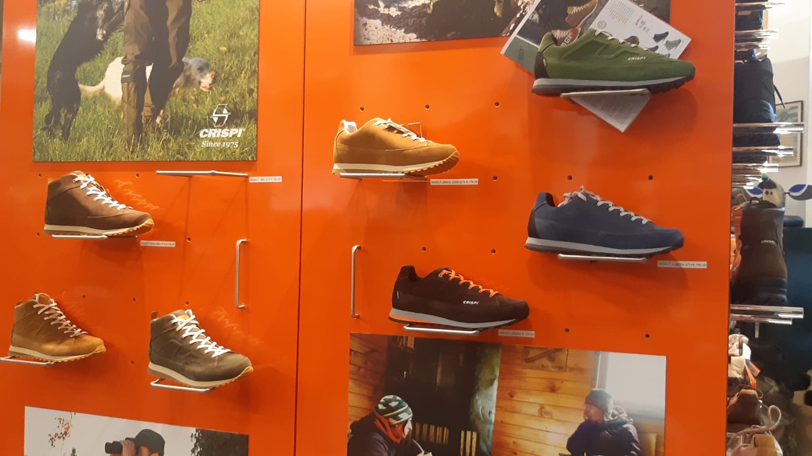 crispi: Video: Crispi Addict Unica Mid scarpa tecnica per il tempo libero