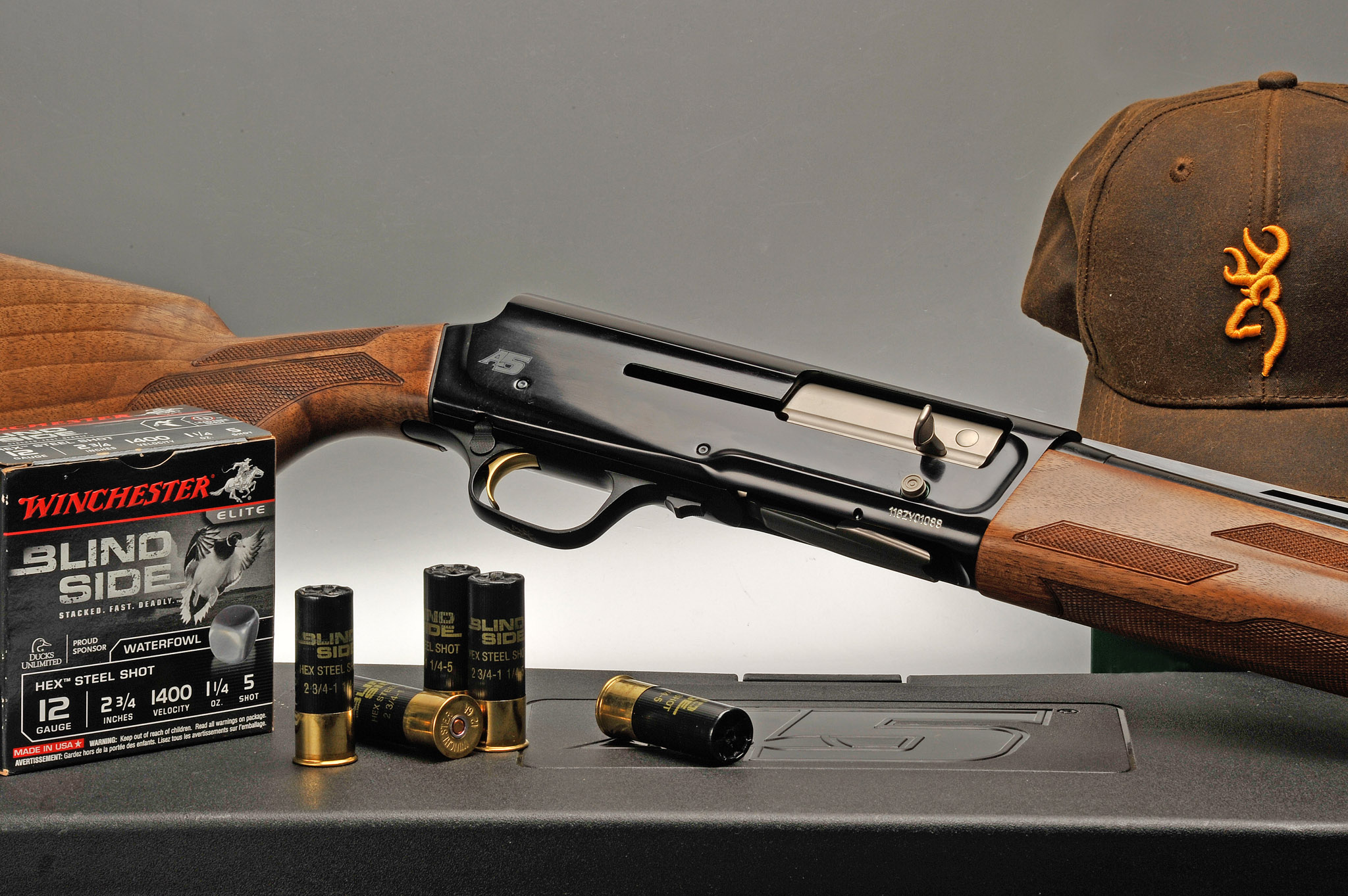 browning: L'erede del Browning A5 - rivoluzione meccanica per il famoso semiauto