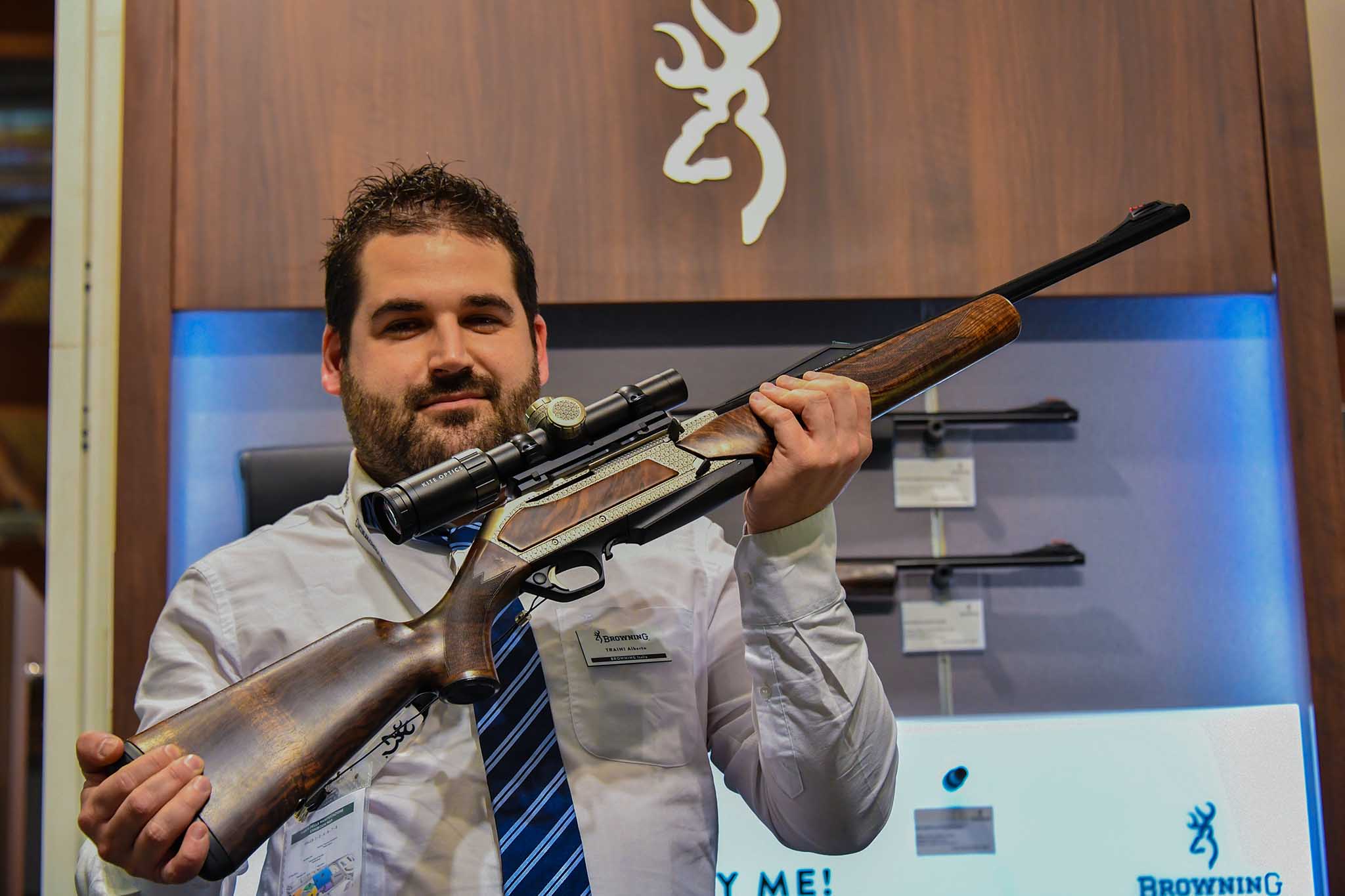 browning: Browning BAR Zenith SP Platinum HC, nuova carabina semiautomatica