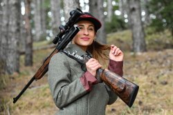 Alla scoperta del Cosmi Rigato: dal progetto alla prova sul campo Cacciatrice con fucile Cosmi Rigato