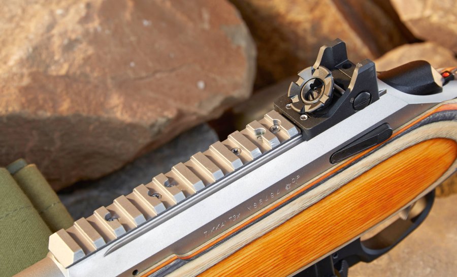 Test: Tikka T3x Arctic in calibro .308 Winchester, una carabina bolt-action per cacciare in ambienti estremi Tacca di mira della Tikka T3x Arctic