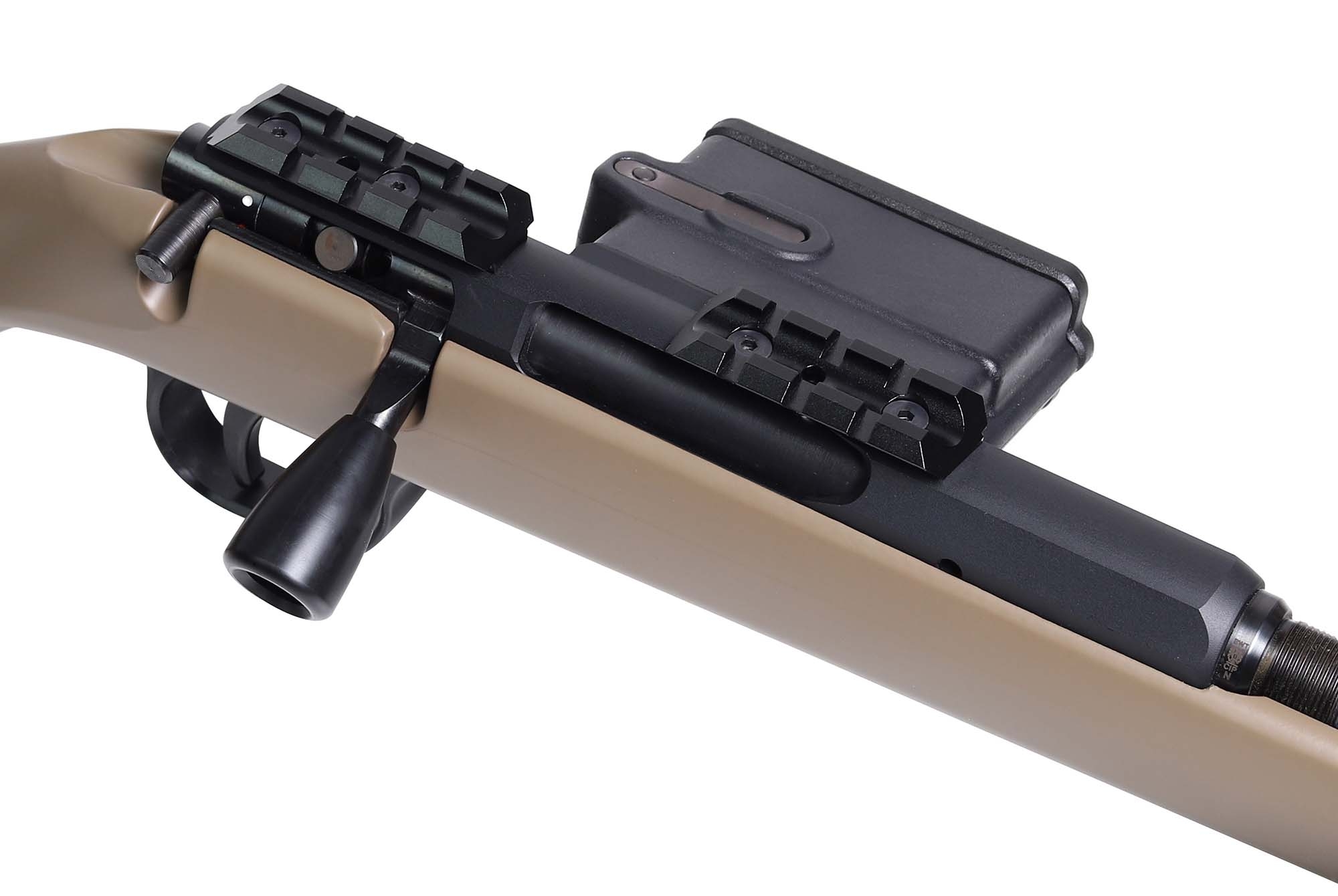 carabine: Voere S16, la carabina bolt action superleggera che usa i caricatori dell'AR-15 