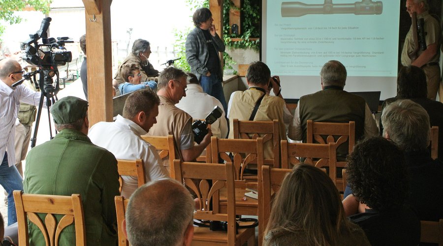 Presentazione Bignami Zeiss Victory V8 Presentazione Bignami Zeiss Victory V8