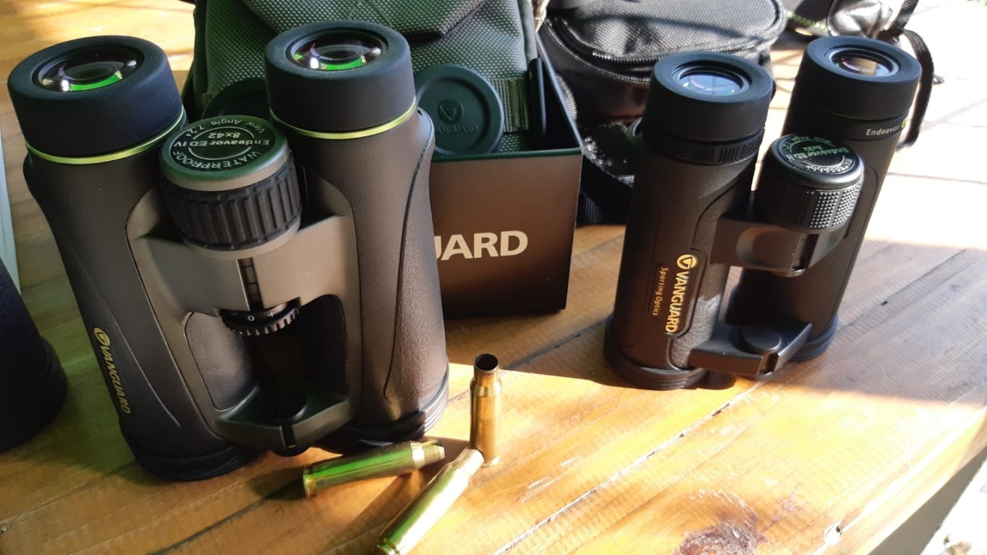 Binocoli Vanguard Endeavor Linea di binocoli Vanguard Endeavor