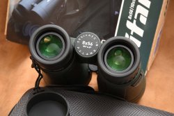 Delta Optical 8x56 binocolo Delta Optical Titanium 8x56 indicazione degli ingrandimenti
