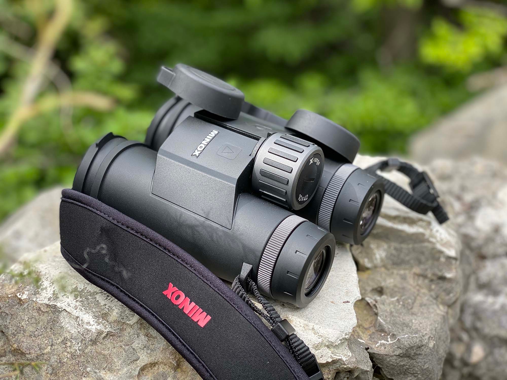 minox: Minox X-Range 10x42, lo straordinario binocolo all-in-one con telemetro incorporato, distribuito da Blaser Italia minox: Minox X-Range 10x42, lo straordinario binocolo all-in-one con telemetro incorporato, distribuito da Blaser Italia