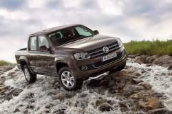 Auto del cacciatore Volkswagen Amarok Auto del cacciatore Volkswagen Amarok