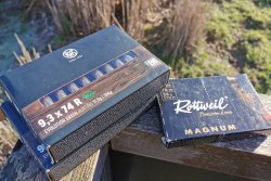 Caccia in battuta ”premium” in Borgogna – Il drilling combinato Krieghoff contro la carabina straight-pull Merkel Cartucce RWS Evo Green 9,3x74R e Rottweil.