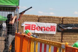 Benelli al Game Fair 2017 Tiratore con fucile Benelli al Game Fair di Grosseto