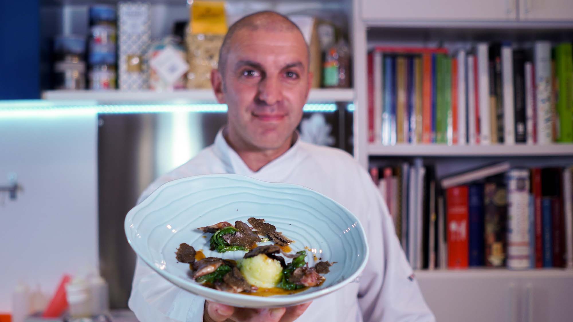 caccia-e-cucina: Caccia e cucina: quaglie a bassa temperatura con patate, porro e tartufo nero