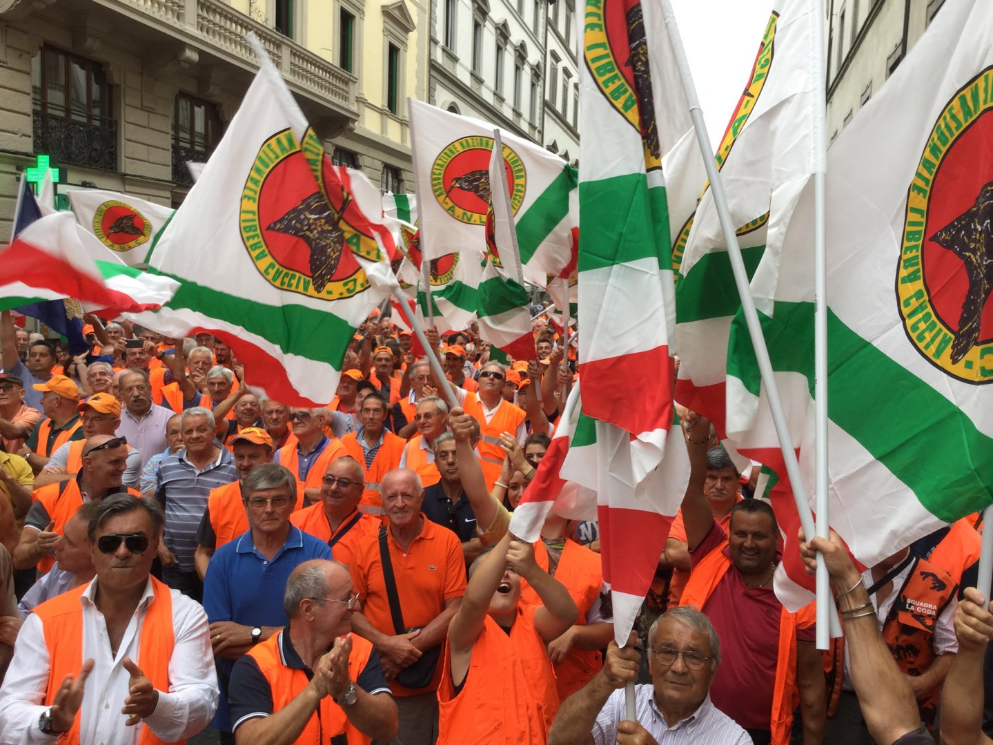 I cacciatori in piazza manifestazione