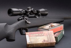 Remington 783 Scoped Carabina Remington calibro .308 Winchester con munizioni