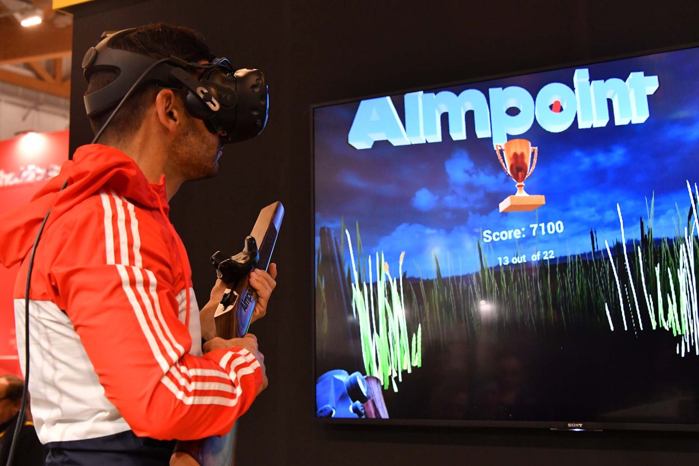 Stand per caccia in realtà virtuale Aimpoint