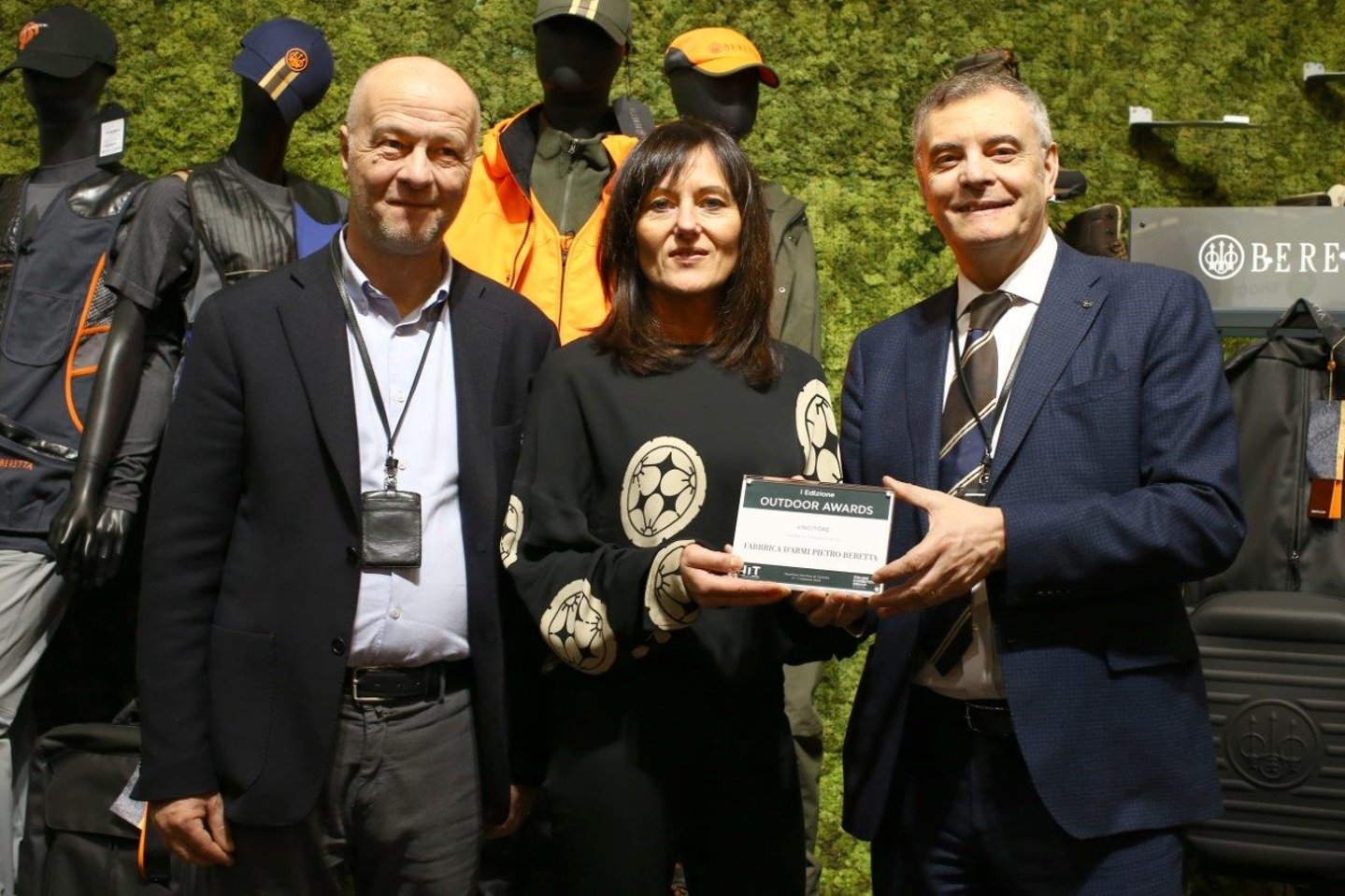 Crispi, Beretta e Swarovski Optik si aggiudicano gli Outdoor Awards 2019 HITSHOW_OUTDOR AWARDS_BERETTA (1).jpg