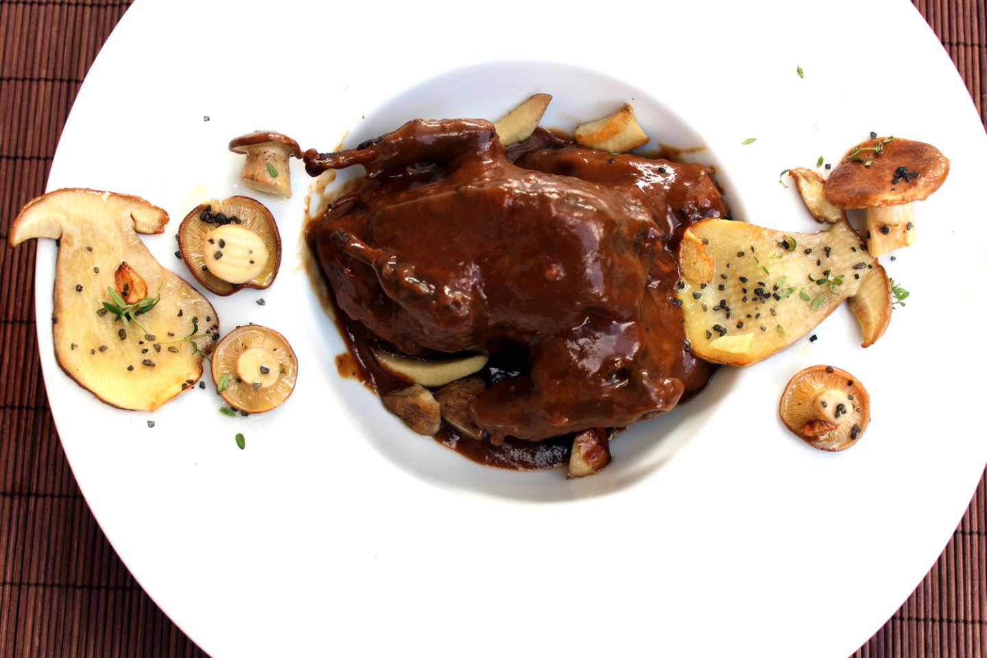 Colombaccio in salsa di funghi