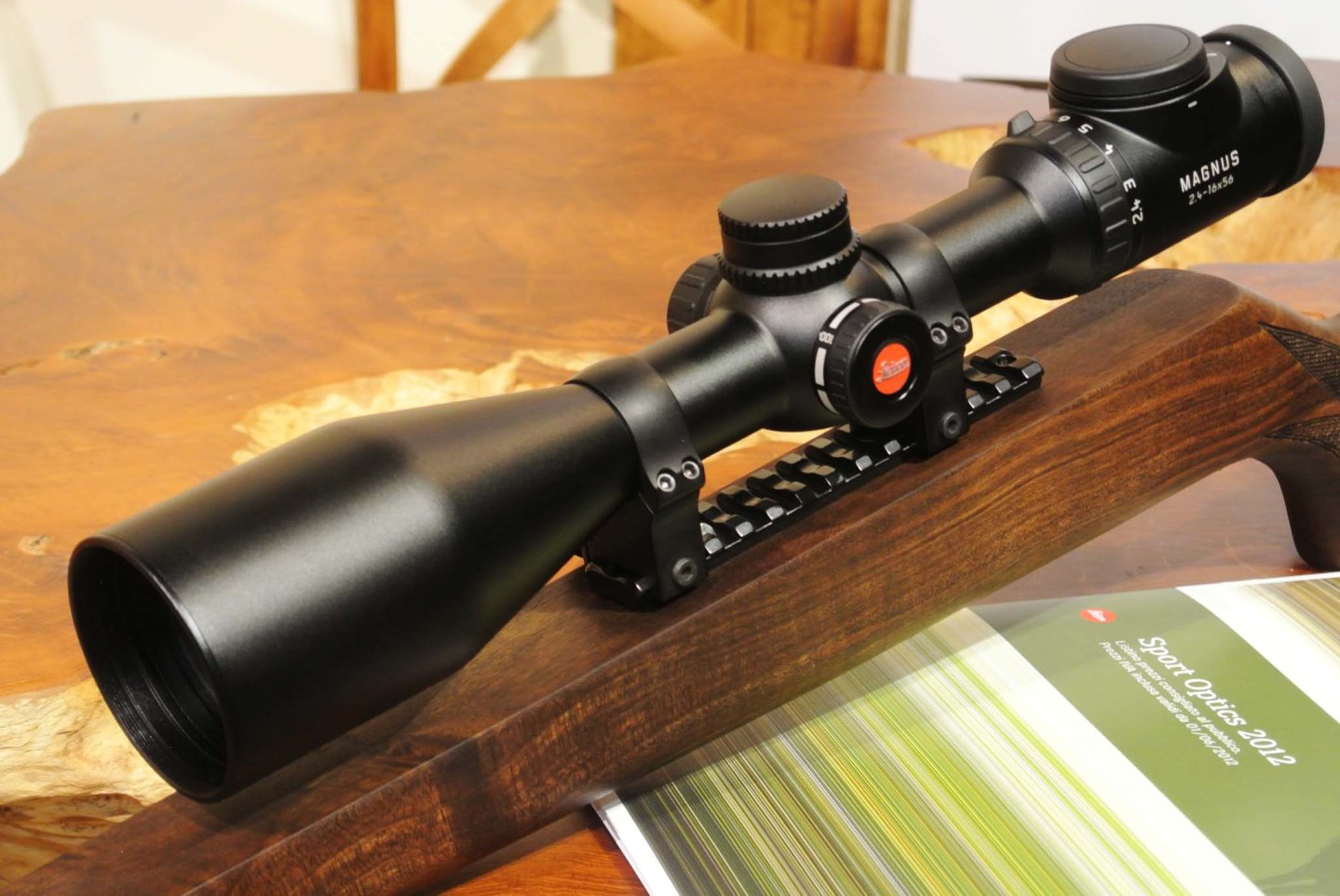 Cannocchiale Leica Serie Magnus 2.4 16x56 6 Cannocchiale Leica Serie Magnus 2.4 16x56 6