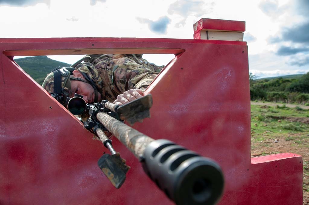 cultura: Operazione Devil's horn: tiratori scelti nel poligono sperimentale in Sardegna
