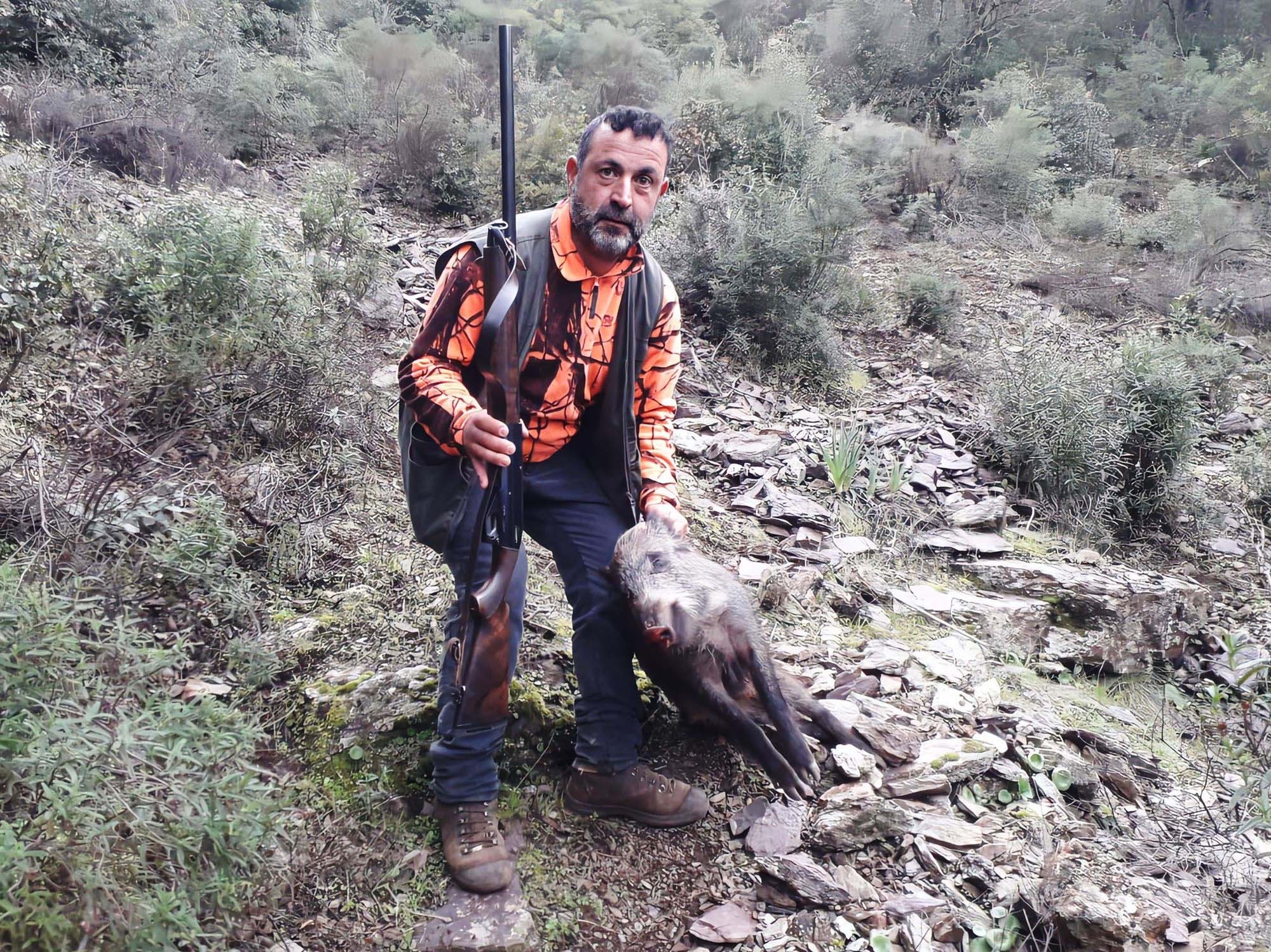 caccia-al-cinghiale: Sardegna: caccia al cinghiale in braccata: Sa truba e su cai maistru caccia-al-cinghiale: Sardegna: caccia al cinghiale in braccata: Sa truba e su cai maistru