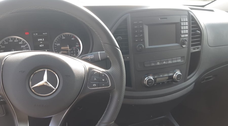 Mercedes Benz Vito volante
