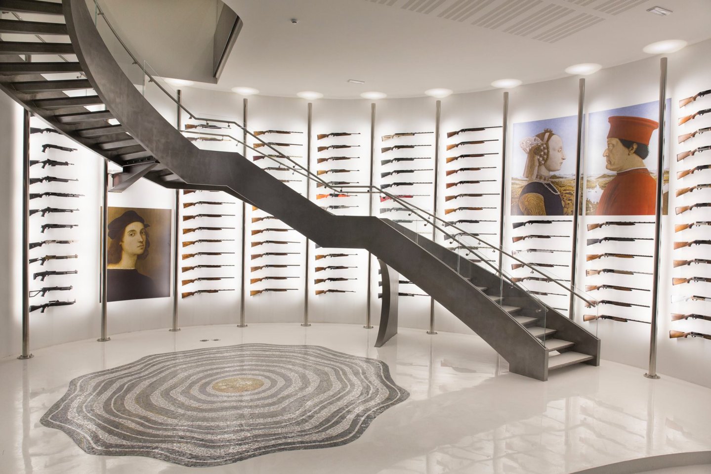 Benelli: festeggiati 50 anni di storia tra lavoro, arte e bellezza Nuovo ingresso azienda Benelli