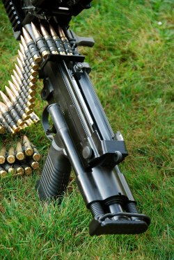 SAW FN Minimi 