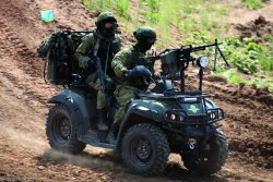 Un ATV AM1 russo armato