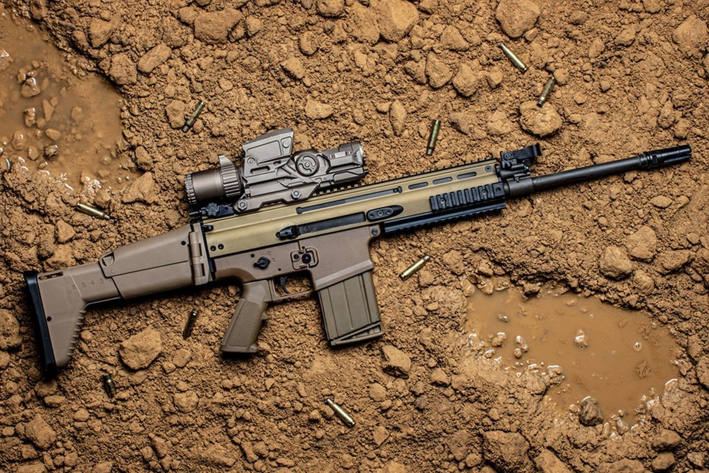 La nuova ottica Vortex Optics per l'esercito degli Stati Uniti Sistema di puntamento FN SCAR montato sull'ottica Vortex