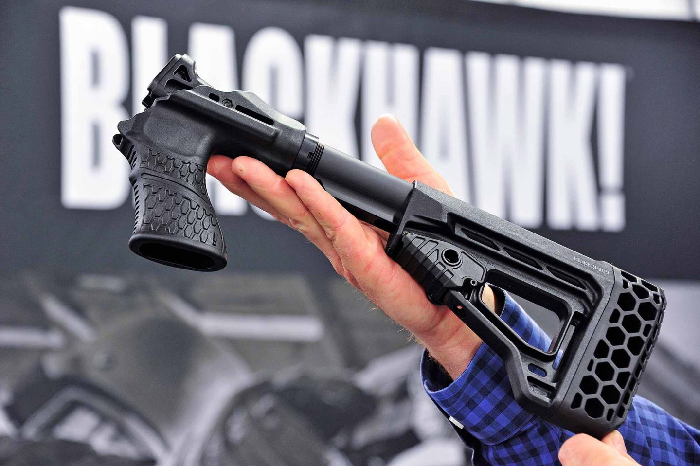 BLACKHAWK! SpecOps Gen.III BLACKHAWK! espone il calcio SpecOps Gen.III all'IWA OutdoorClassics 2016