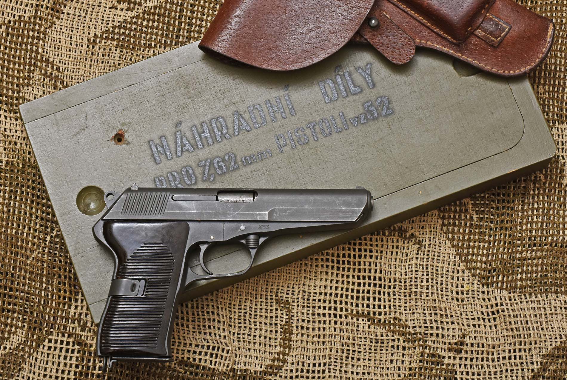 cz-ceska-zbrojovka: Una cassetta d’armaiolo per la CZ52