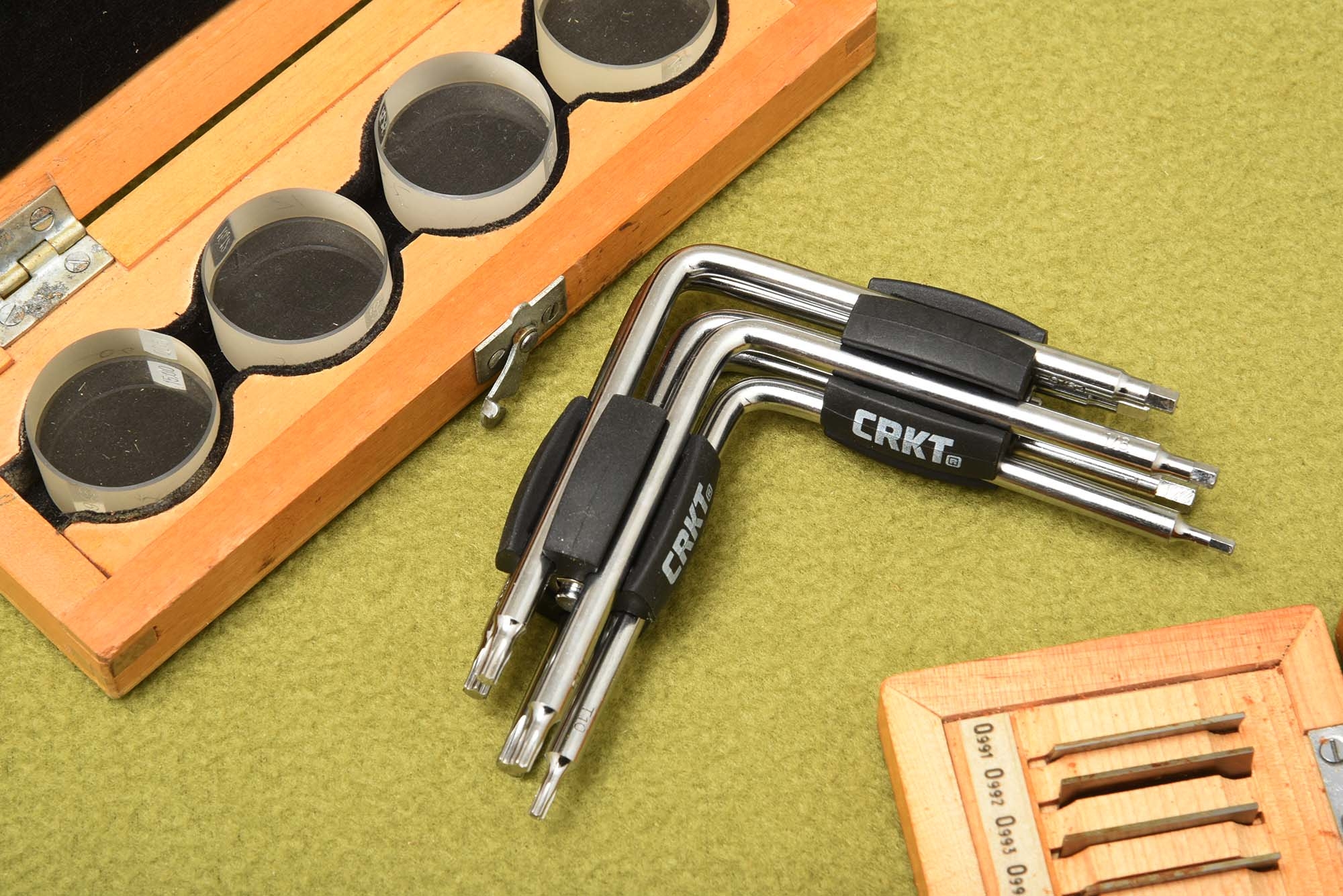 crkt: CRKT Twist & Fix: un set di chiavi in misura imperiale