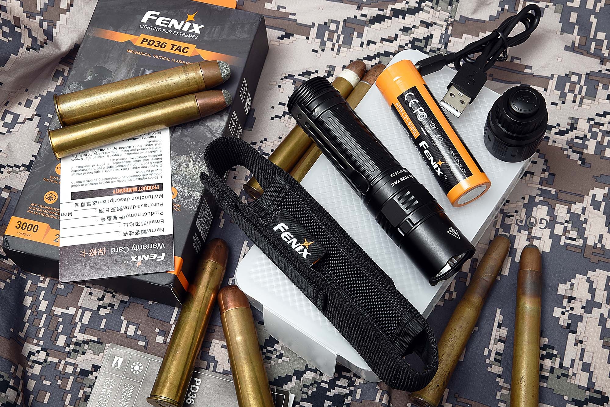 fenix: Fenix PD36 Tac, la torcia tascabile con il turbo