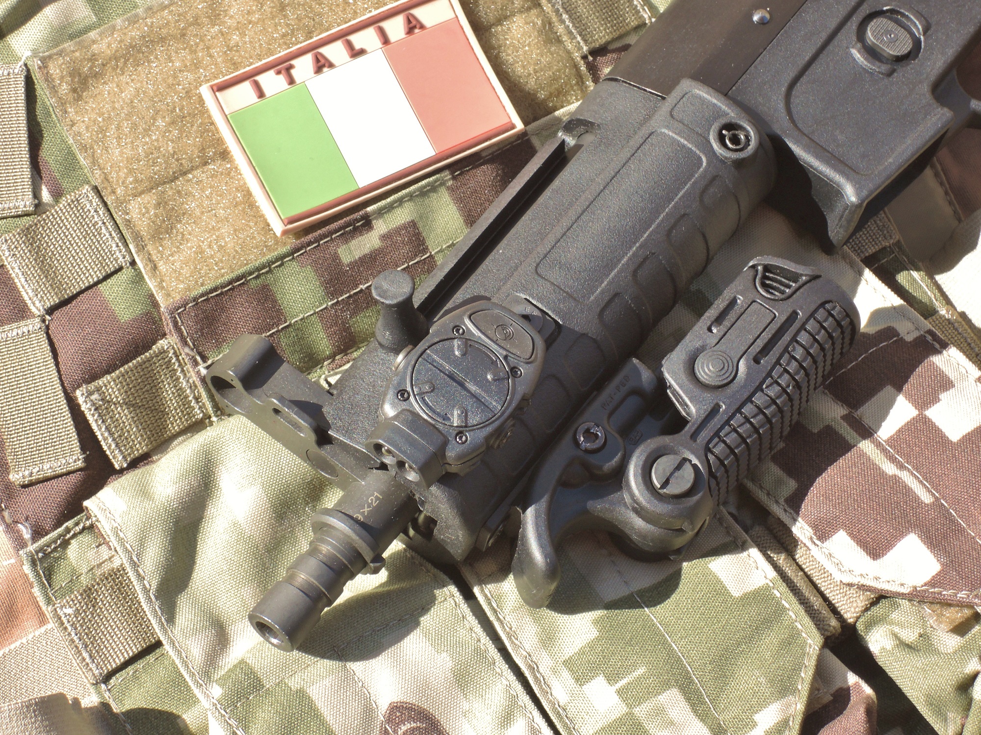 tactical73: MFT Torch Backup, una compattissima torcia tattica