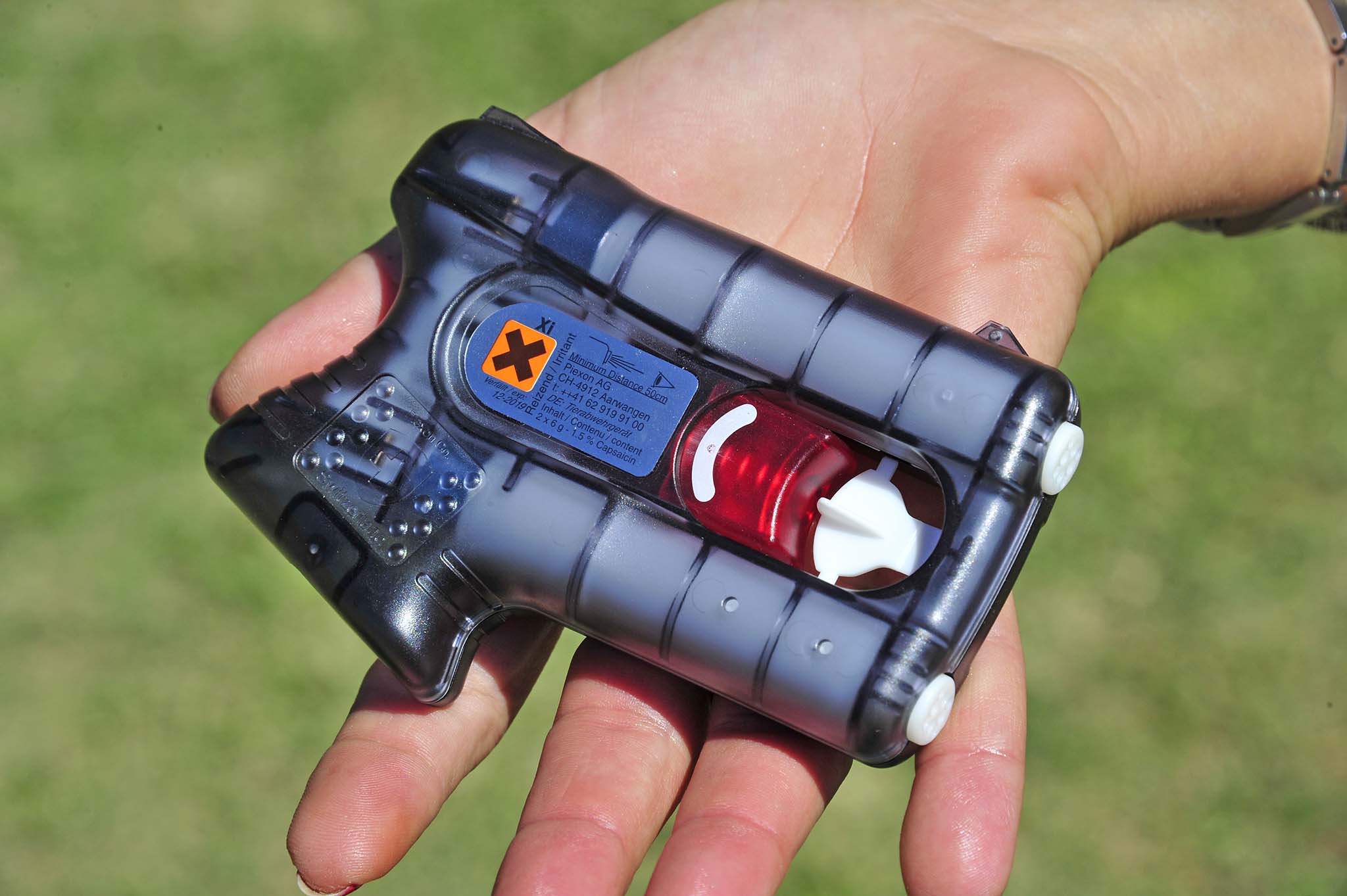 Le dimensioni compatte del Piexon Guardian Angel II, paragonabili ad un normale smartphone