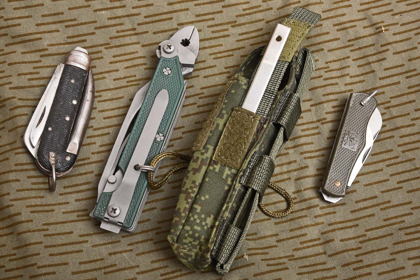 Ratnik 6E6 multitool russo Ratnik 6E6 multitool e coltello dell'Esercito Italiano