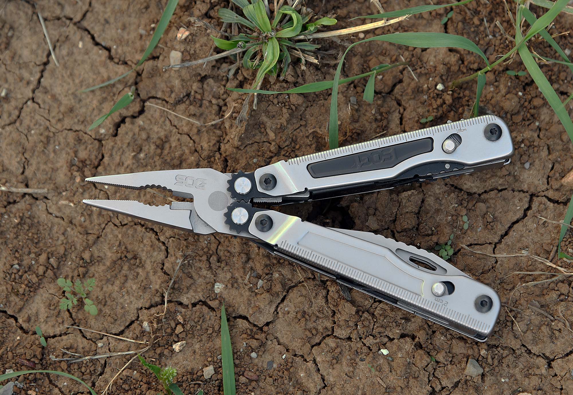 sog-knives: SOG Powerplay, l'evoluzione del multitool sog-knives: SOG Powerplay, l'evoluzione del multitool