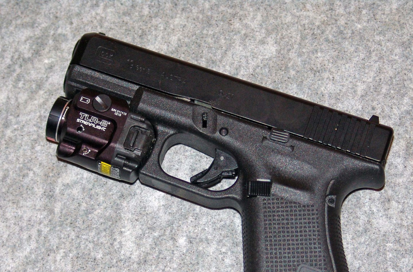 Streamlight TLR-8, potenza assoluta Torcia tattica Streamlight TLR-8 montata con pistola