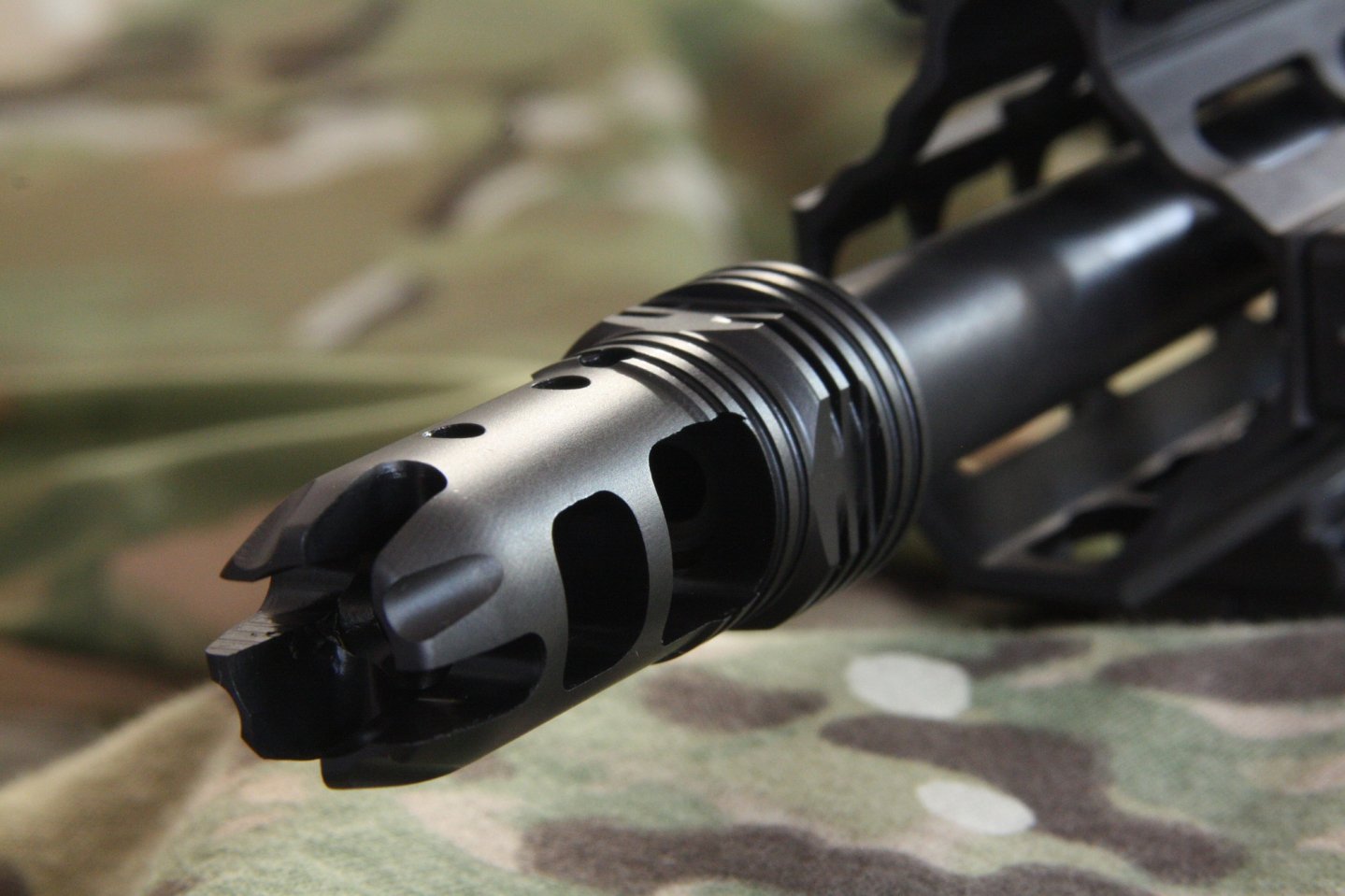 La Tactical73 S.r.l. distribuisce i rompifiamma SBD per armi in calibro .223 Remington e CBD per armi in calibro .300 e .308