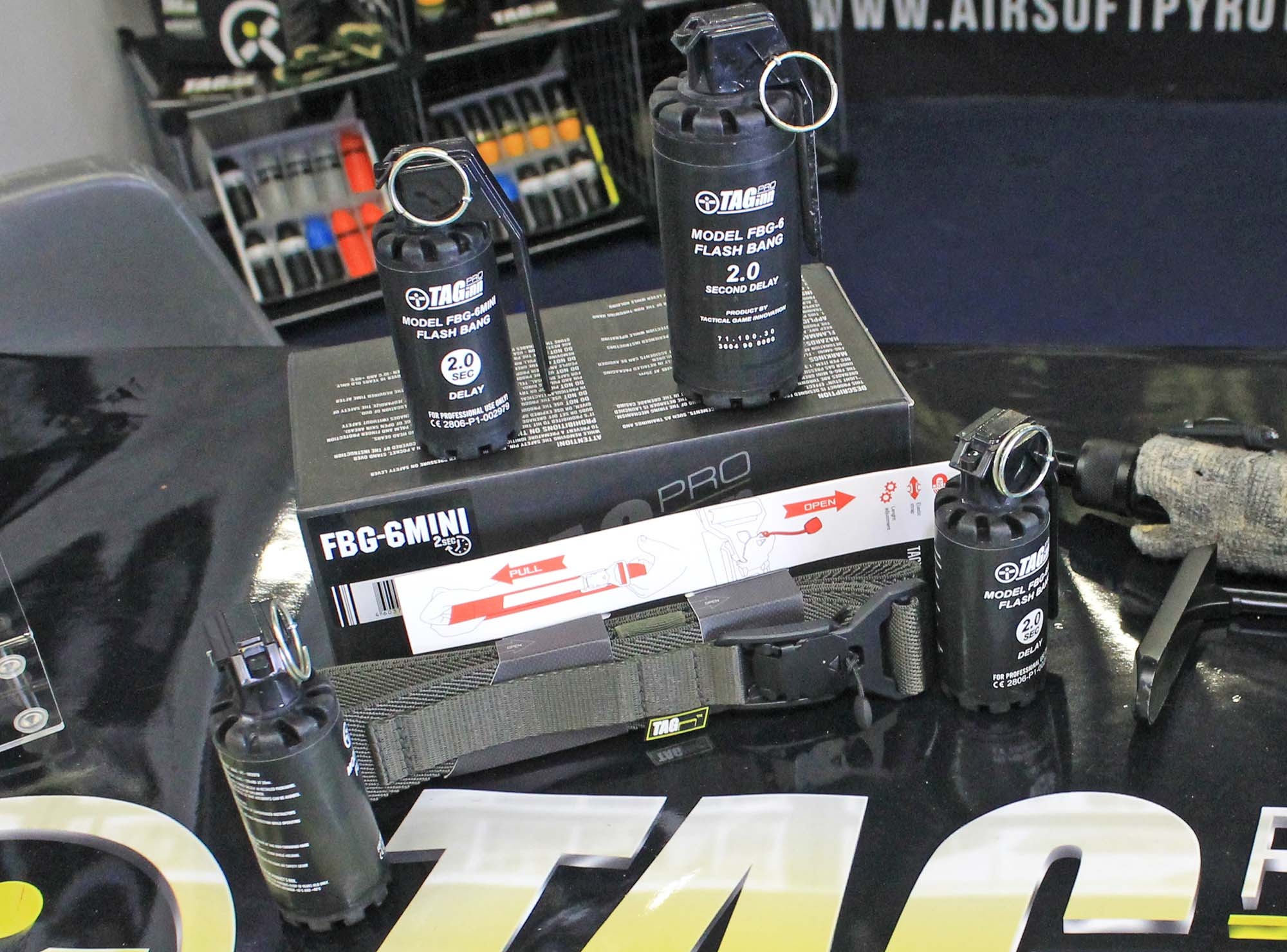 accessori: TAGinn: granate pirotecniche per softair ma non solo