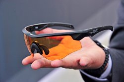 Nuovi occhiali Wiley X Wiley X presenta gli occhiali Rebel, Omega, Valor e Rogue all'IWA OutdoorClassics 2016
